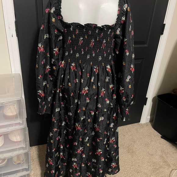 Hill House Black Floral Women’s off the shoulder Dress - Picture 7 of 7